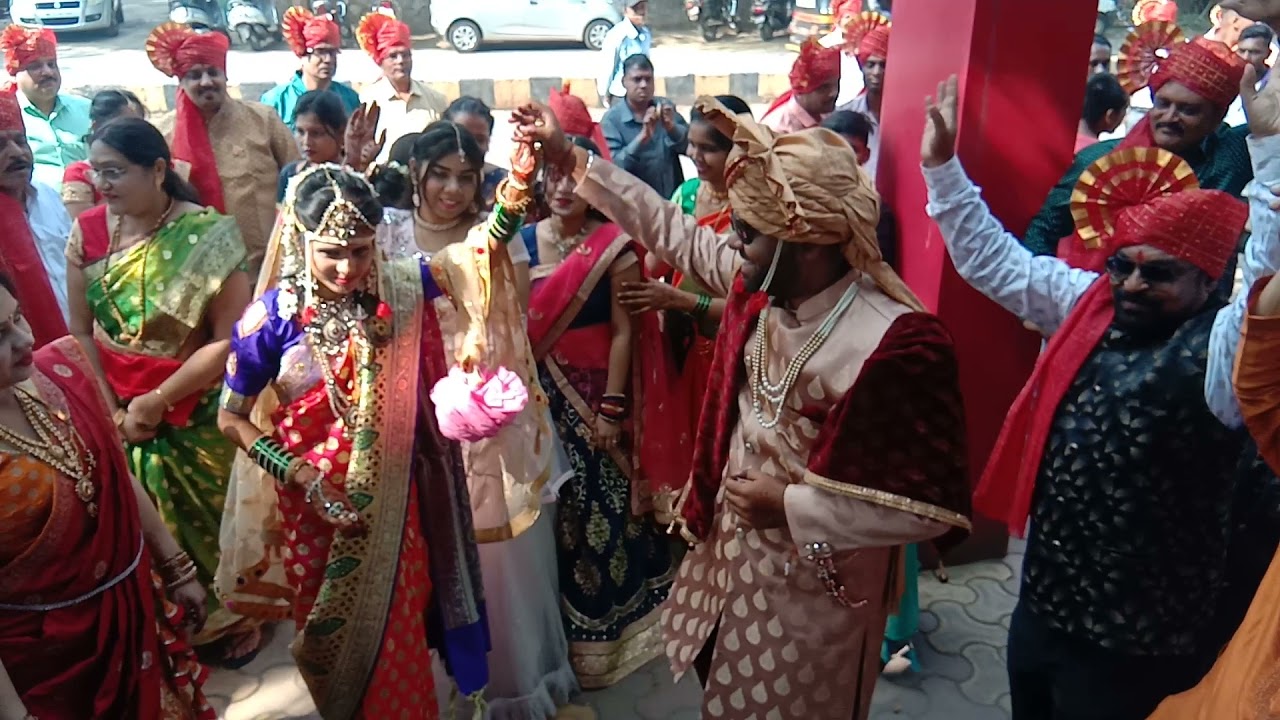 dance varati- gavrav wane