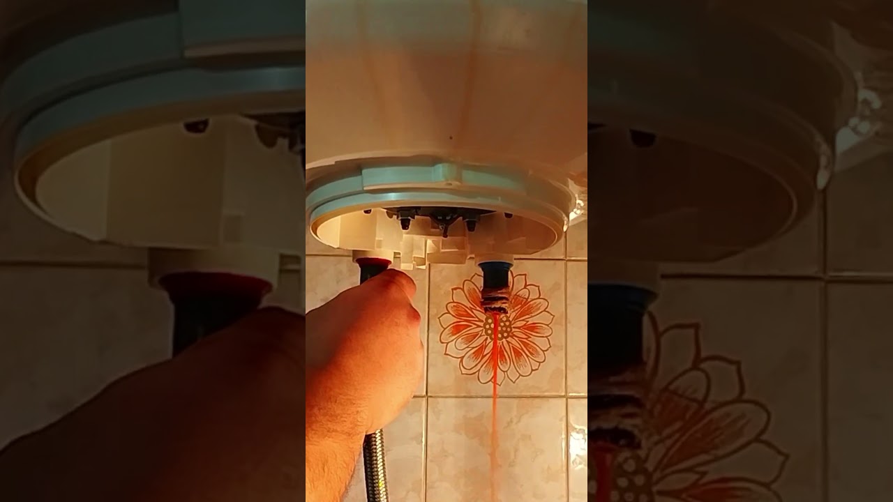 Scaldabagno Elettrico Guasto: Svuoto e Rimuovo #idraulico #plumber #boiler