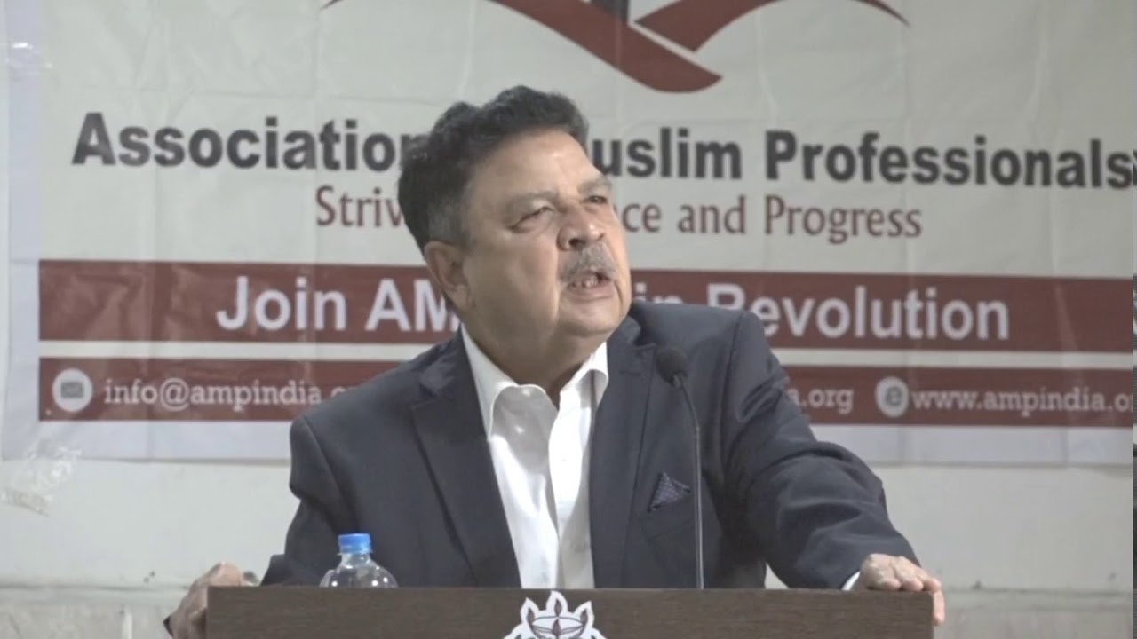 Mr Aaftab Ahmed Khan, IPS, addresses AMP Career Guidance Camp
