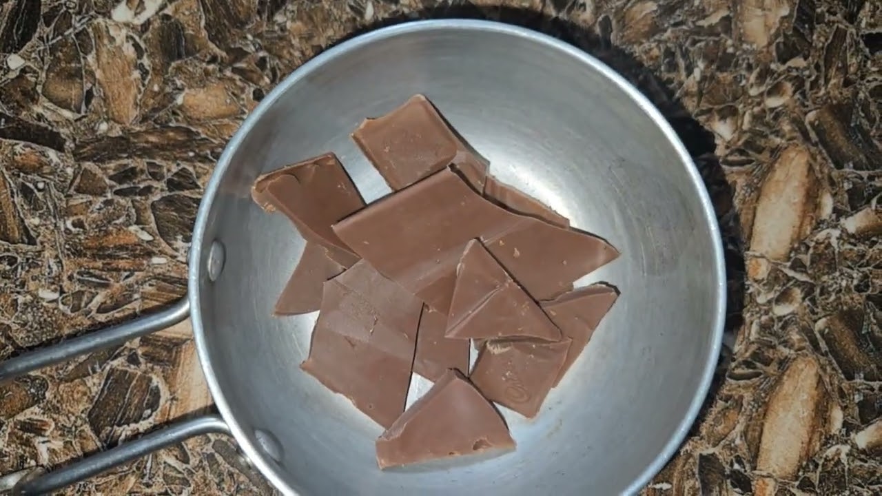 ✅ആദ്യം പാളി പോയെങ്കിലും രണ്ടാമത് success 🥰 #chocolate #viralvideo #sweetrecipe #chocolate mould 
