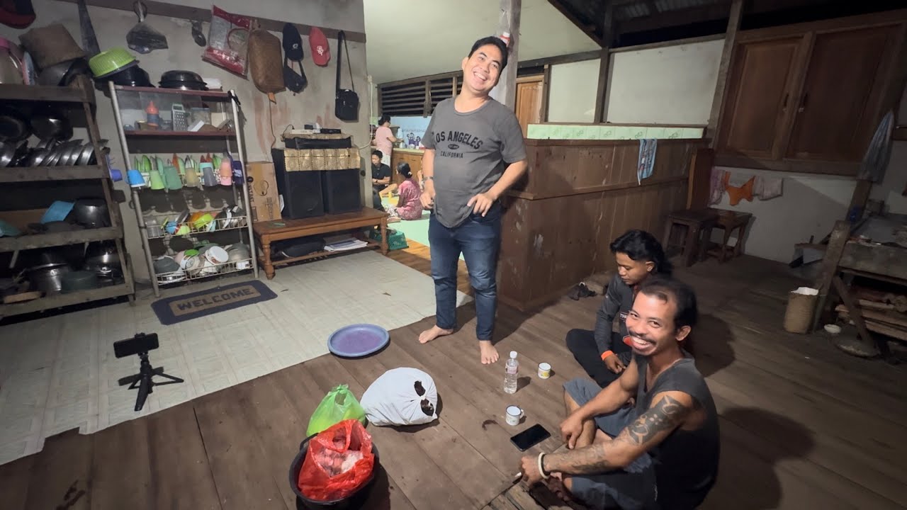 Bermalam Di Rumah Panjang Dayak Iban,Sungai utik,Kapuas Hulu,Kalimantan&hellip;///