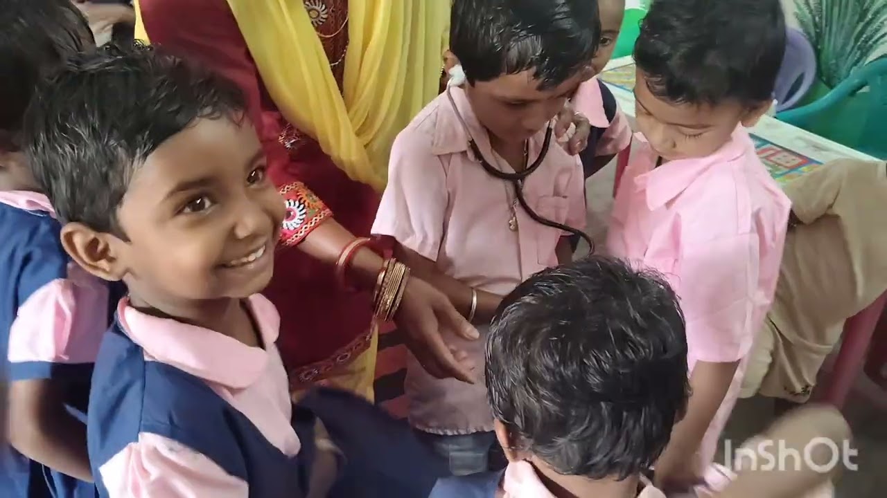 Kuni doctor  camp ama school re houchi