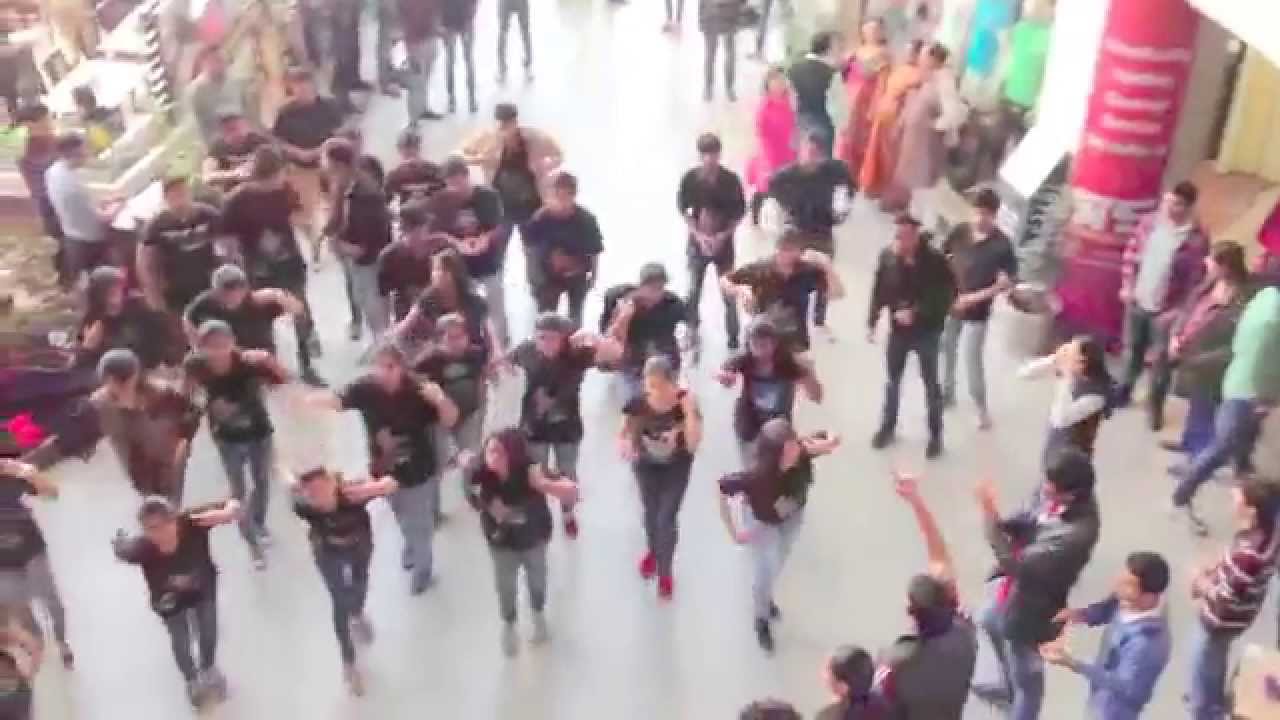 Awesome performance by our FLASH MOB-TOPAZ, SKIT JAIPUR @E-WEEK '14