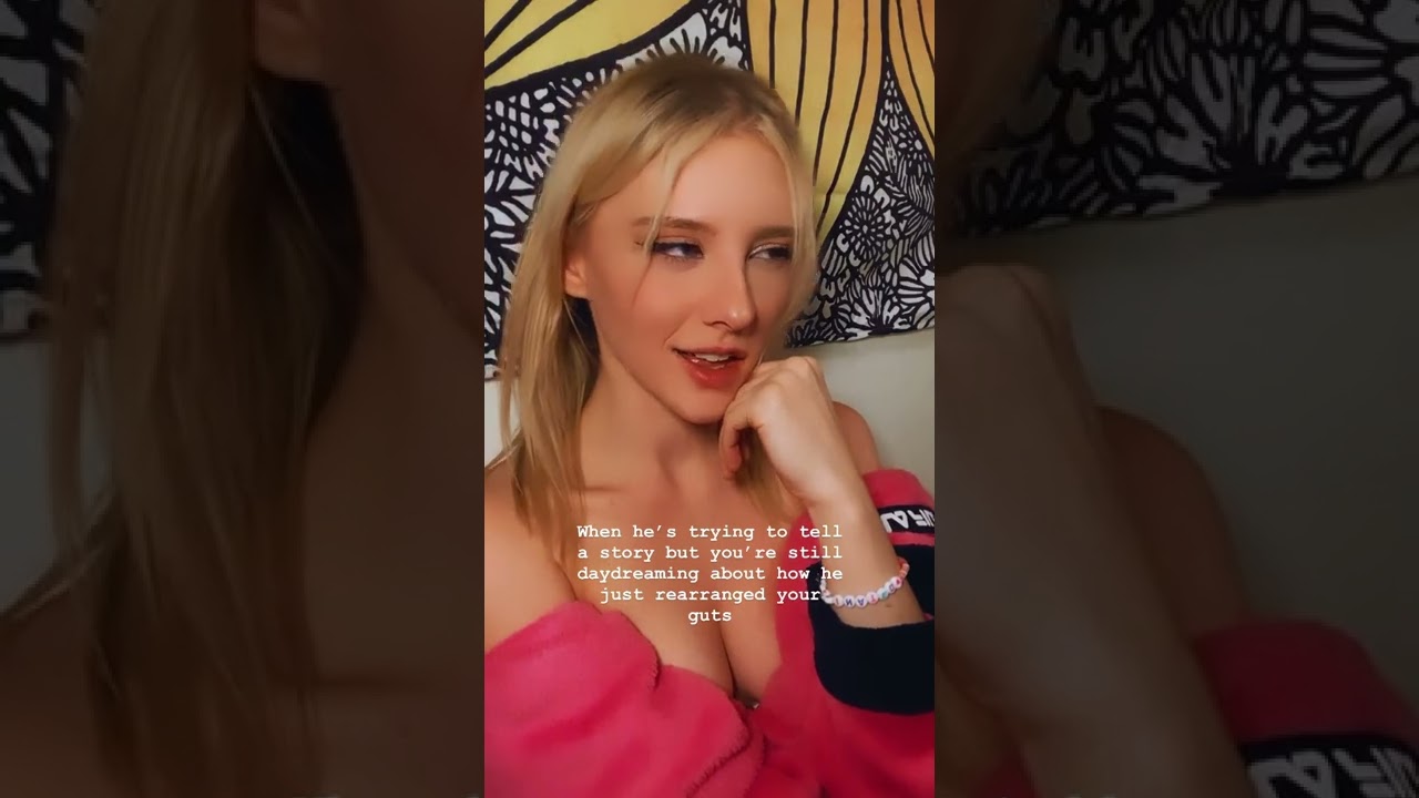 Melody Marks - Always stuck in daydream mood😃