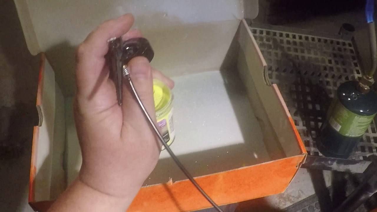 Spraying Powder Paint