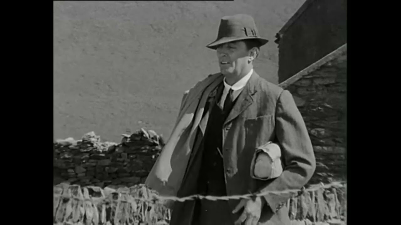 Robert Mitchum on set for ‘Ryan’s Daughter’, Dingle, Co. Kerry, Ireland 1969
