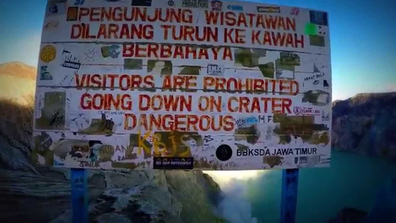 Magic of the Mountain of Blue Fire, Indonesia