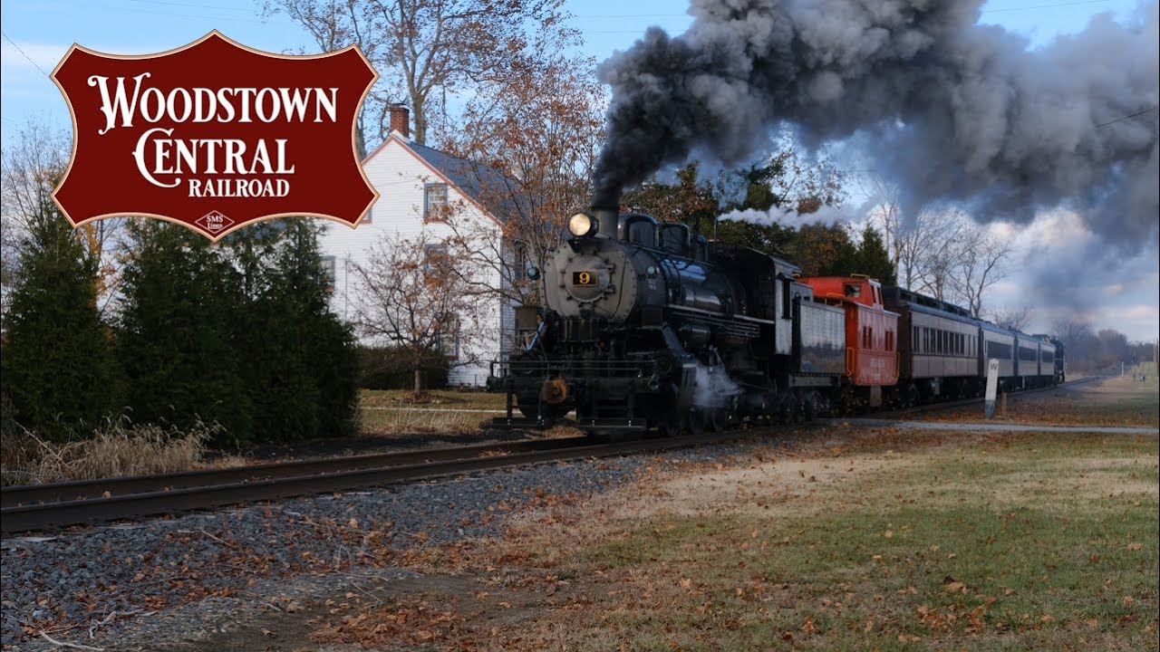 Woodstown Central 9: Santa Trains on the Salem Branch