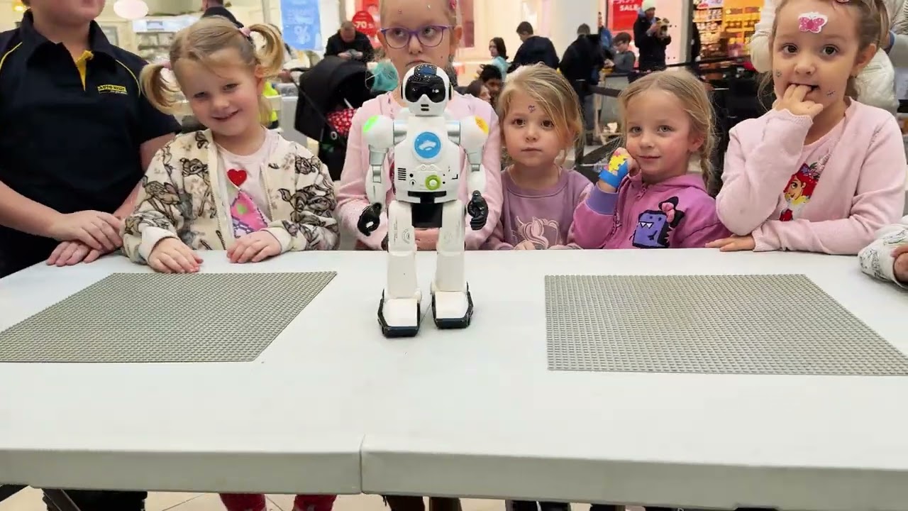 BAREVNÉ KOSTIČKOHRANÍ & RC MODELY | PALÁC Pardubice