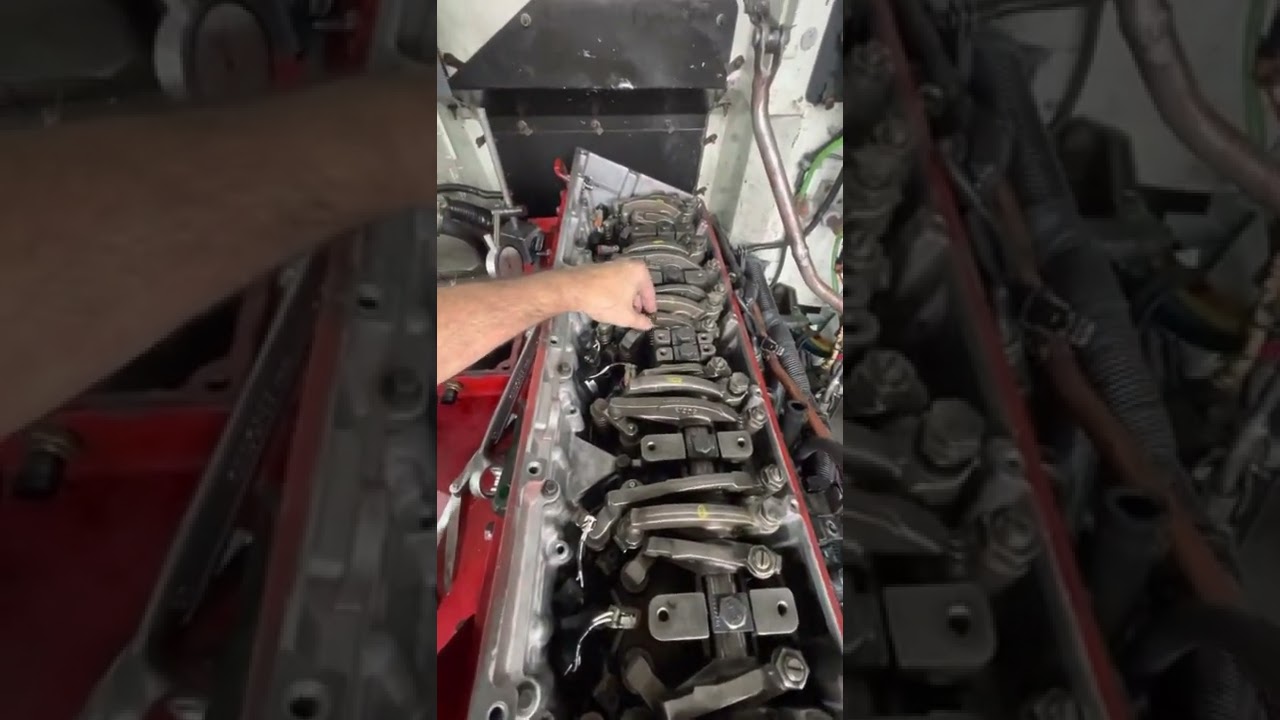 Regulagem de válvulas e unidade injetora motor Cummins ISM 411C (procedimento correto de regulagem)
