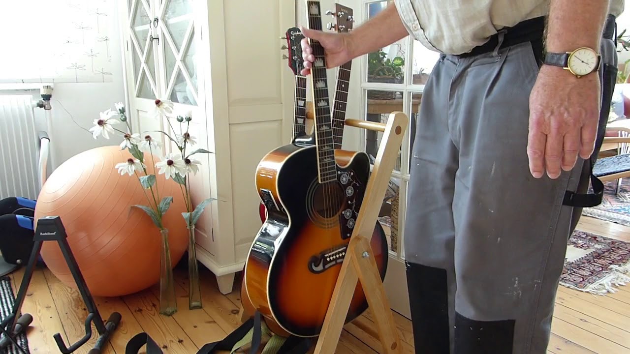 a simple DIY guitar rack/stand