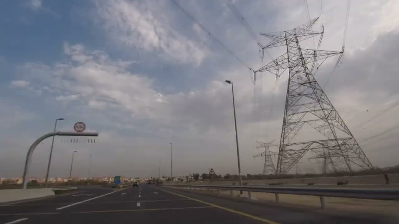 Using SJCAM 10 Pro recording a beautiful scene of the road from inside the car