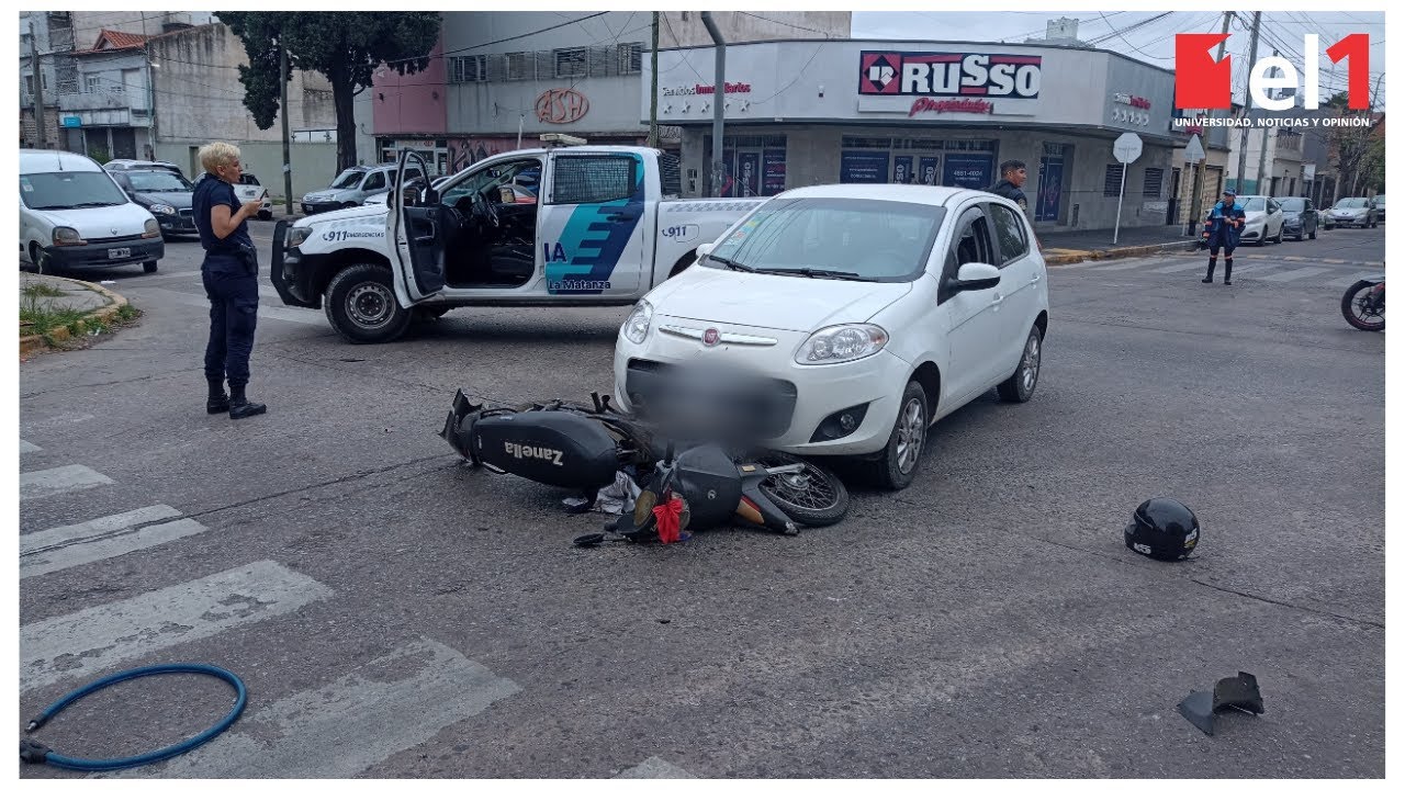Otro hecho vial en San Justo: un auto chocó contra una moto