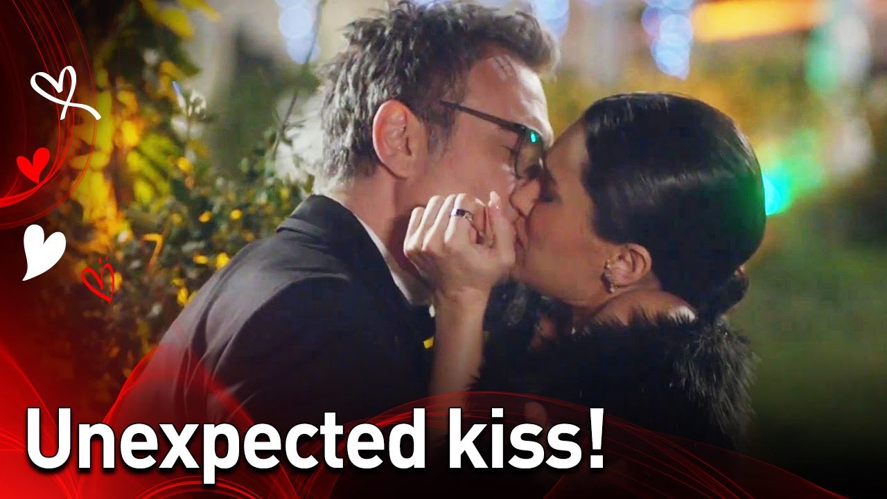 Annemizi Saklarken | Hiding Our Mother - Unexpected Kiss!