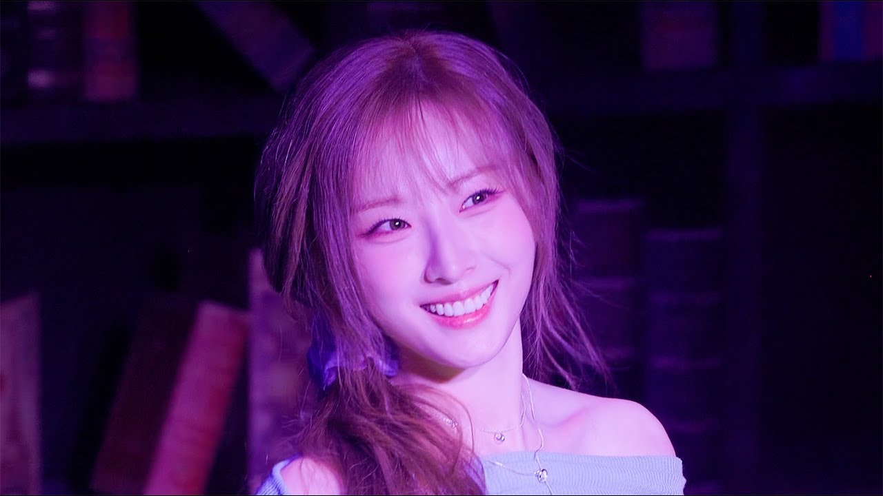 251026 하슬 Haseul : Verified Beauty + Je Ne Sais Quoi @ 소극장 콘서트 ‘우리들의 Fairytale’ 2일차 낮공 | Plumia2