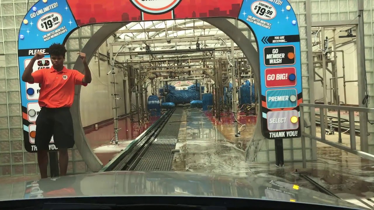 Dual Hodge Tunnel GO Car Wash - Overland Park KS (Mercedes C300 Edition)