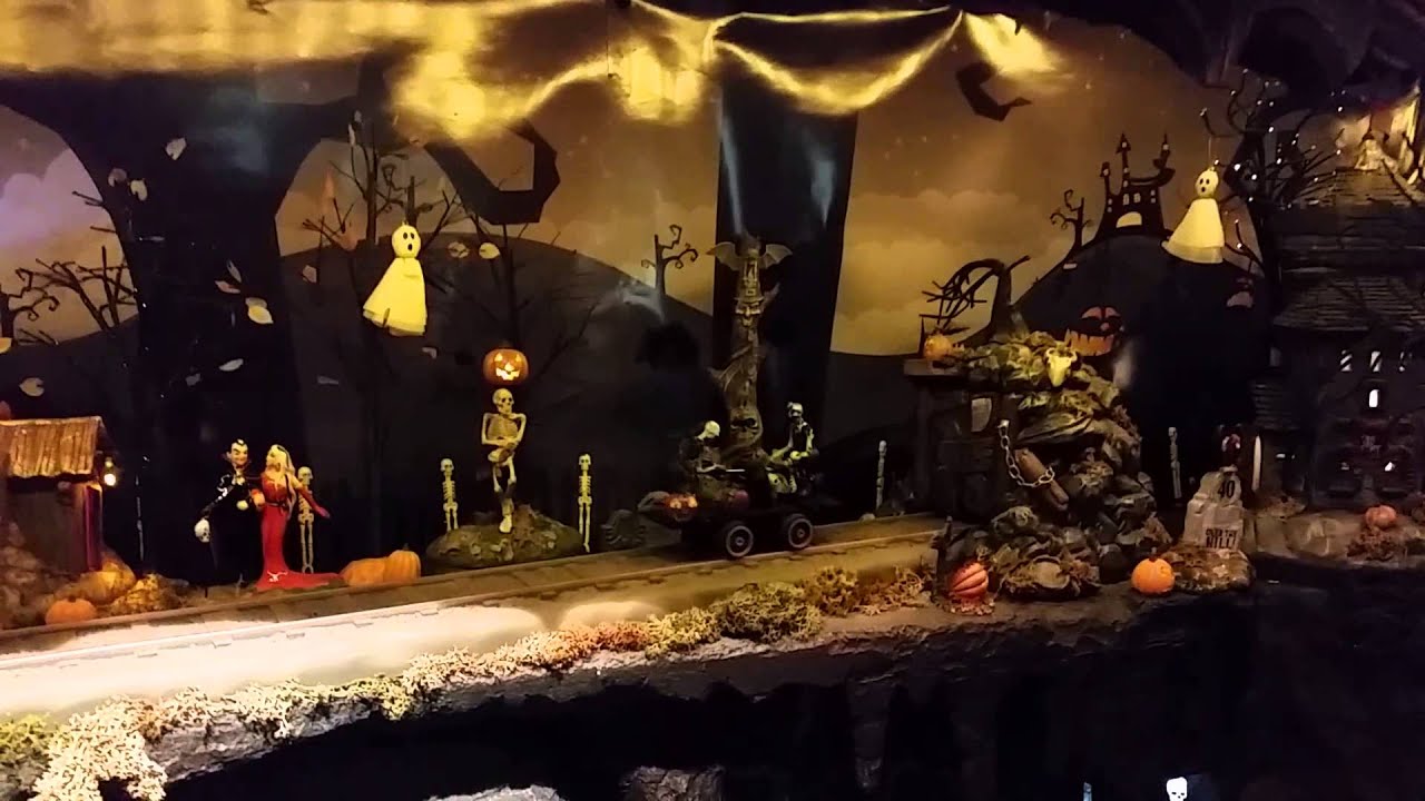 Dept 56 Halloween Village Display 2014 (part 1)