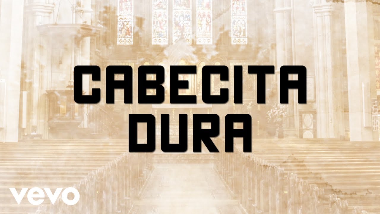La Arrolladora Banda El Lim&oacute;n De Ren&eacute; Camacho - Cabecita Dura (LETRA)