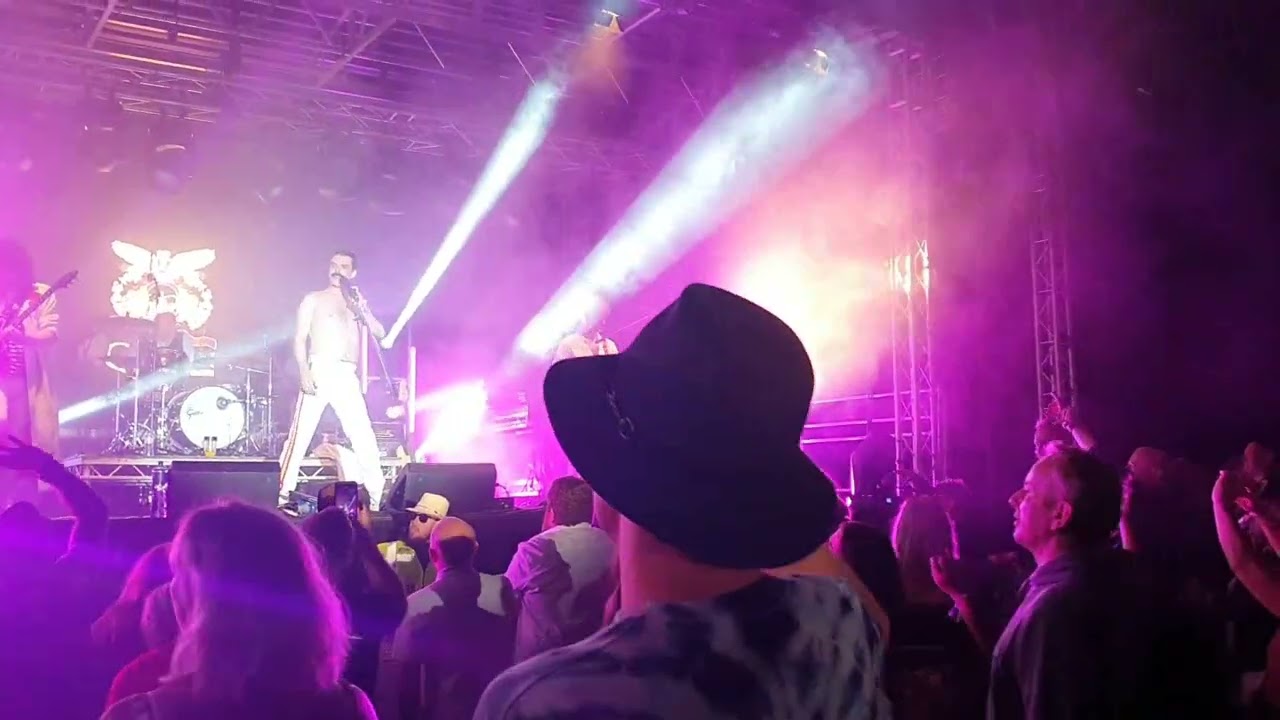 Qween (Queen tribute) live at Forever Young, 16 07 2022