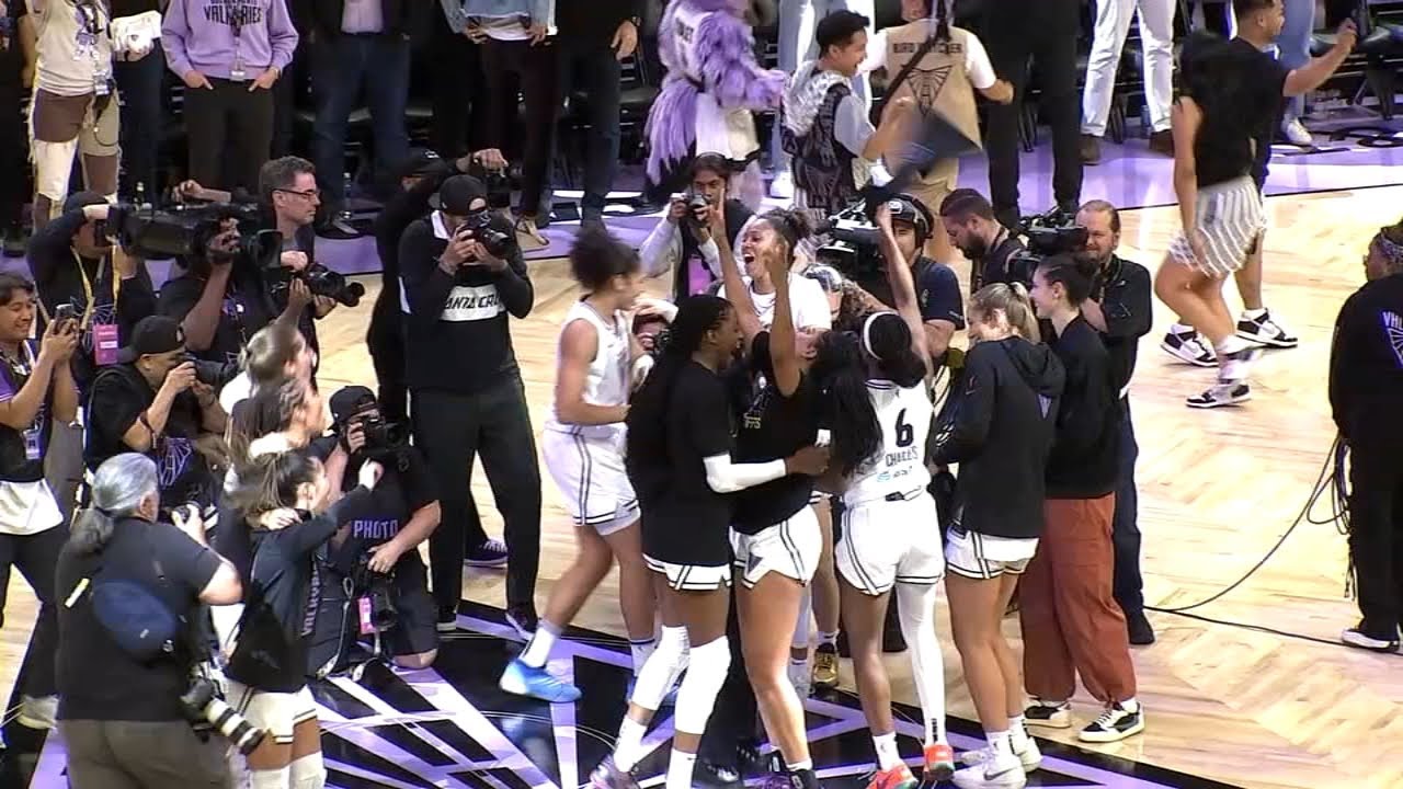 Golden State Valkyries fans celebrate 1st playoff birth in 1st season