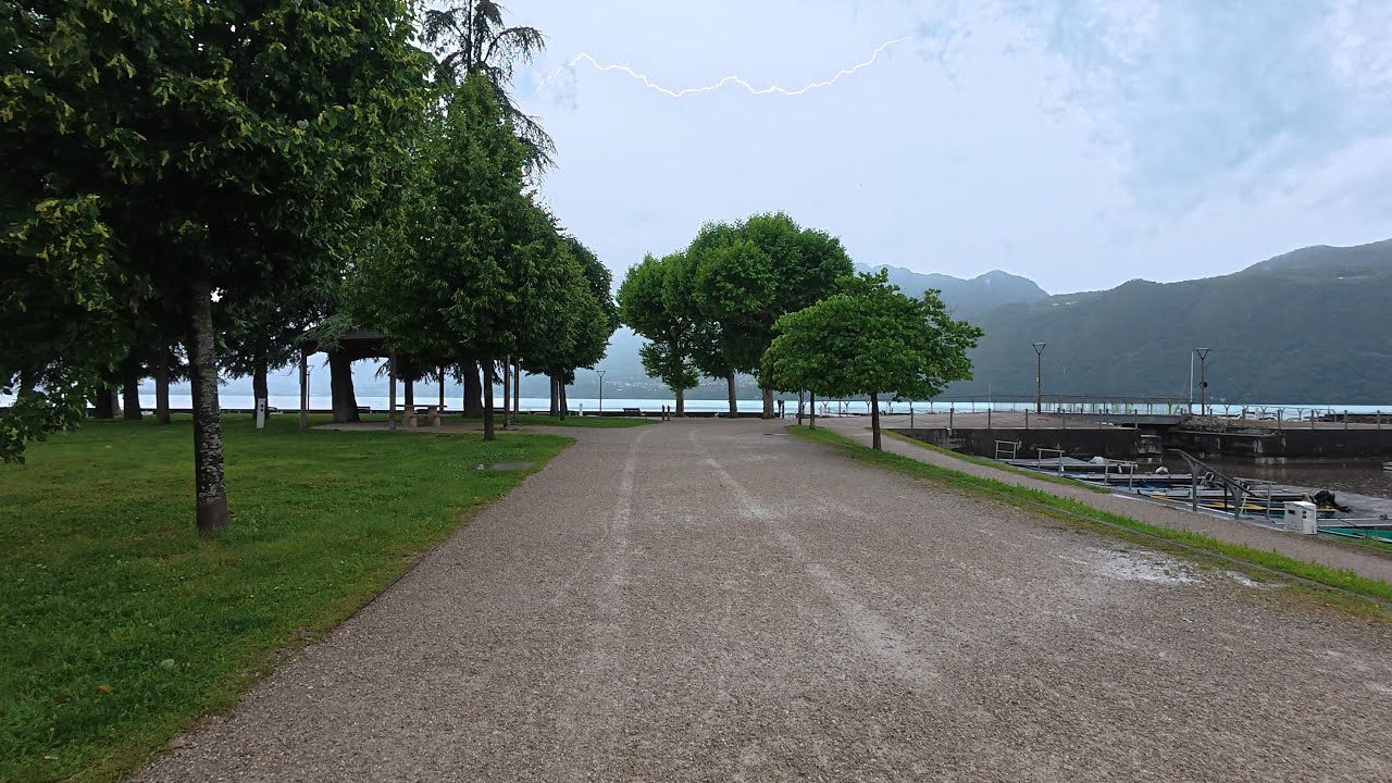 Walking in📍Aix-les-Bains under the Rain 🌧️ | ASMR Ambience & Distant Thunder 🌩️ | 4K ✨ Lake Bourget