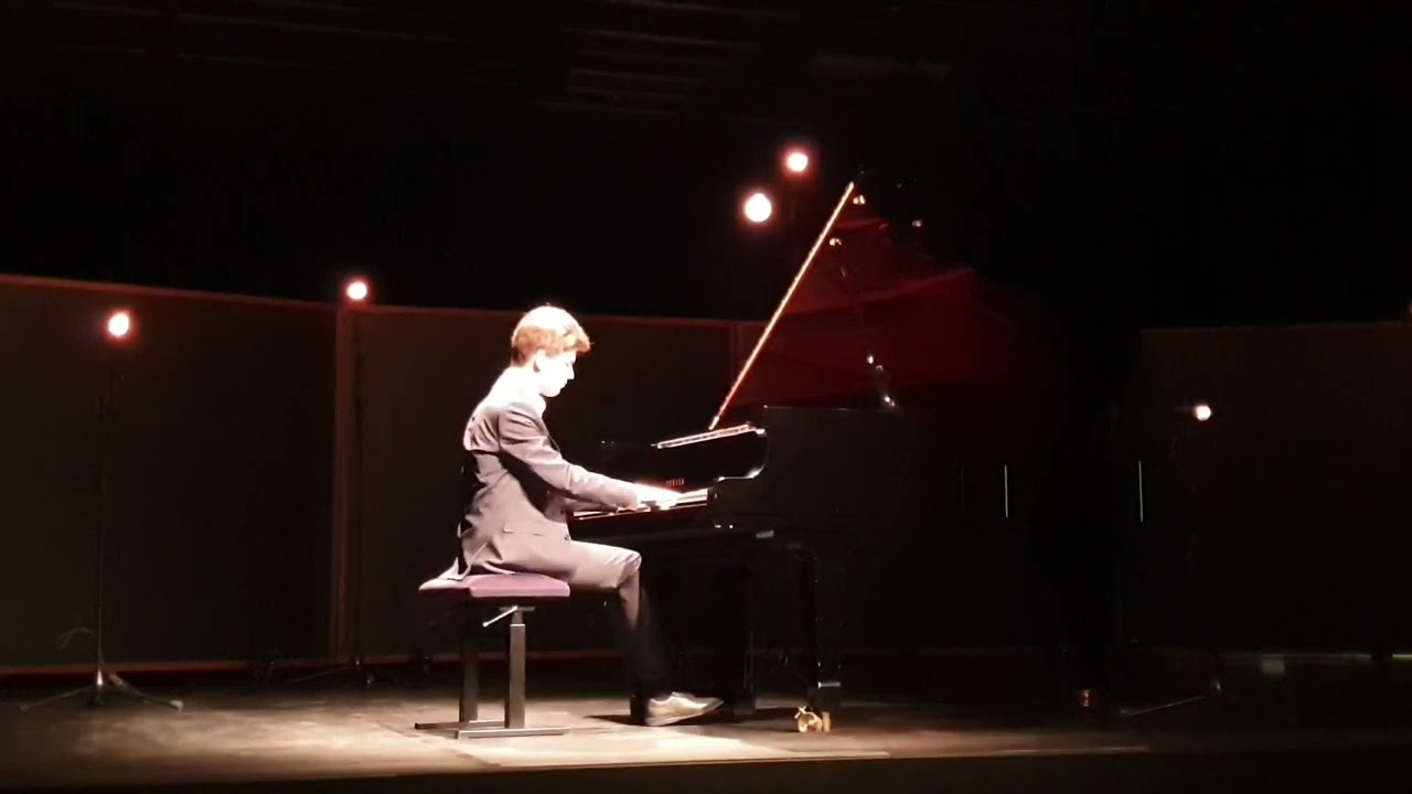 Étienne RALL à ClassiCahors - Chopin : Sonate pour piano n°3 en si mineur op. 58
