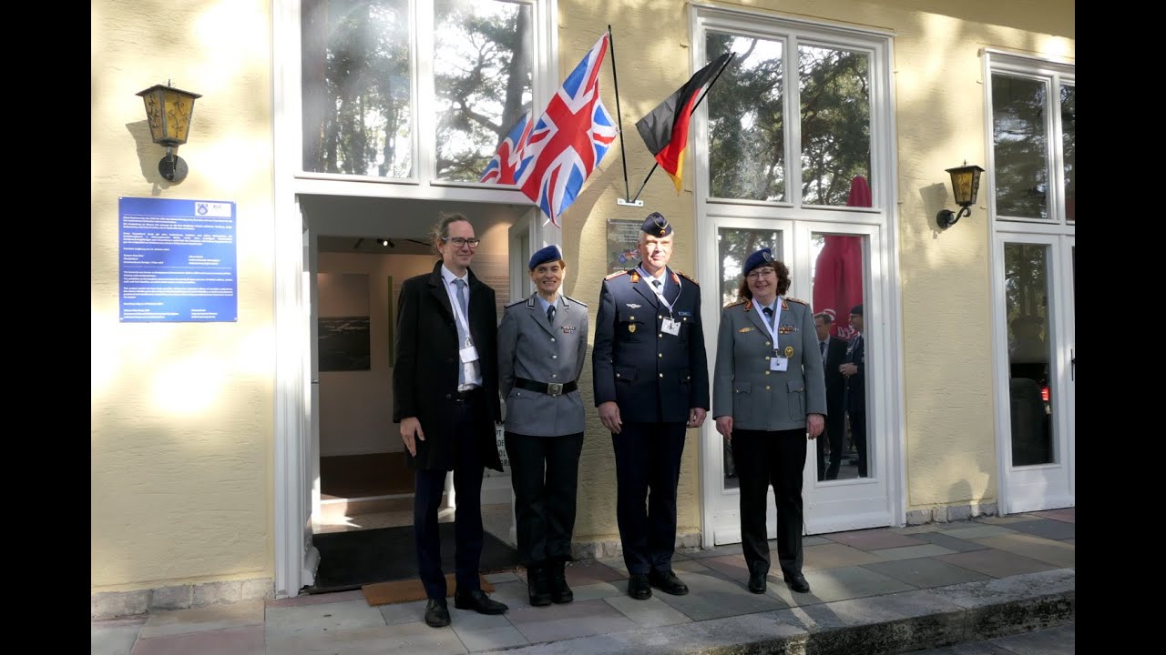 Appell und Große Flaggenparade - Britische Streitkräfte in Berlin 1945-1994