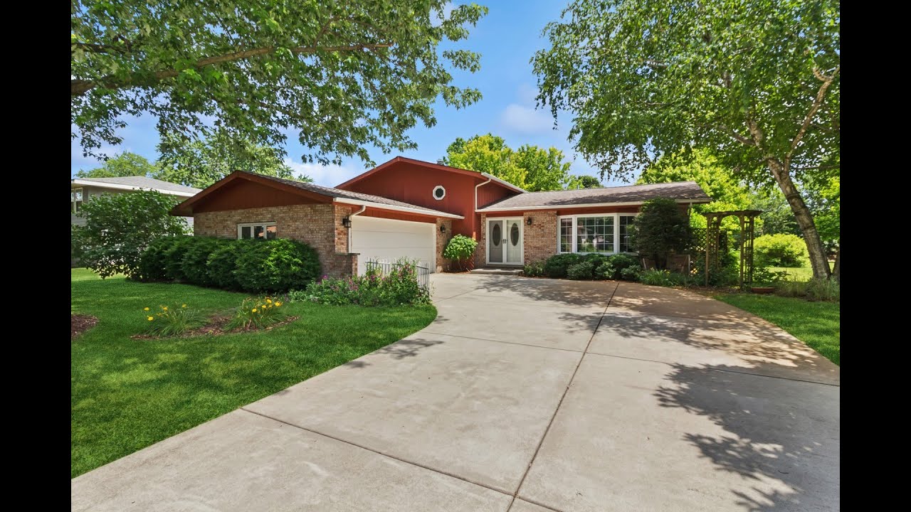 Jamie Haake|622 Parkshore Drive|Shorewood, IL