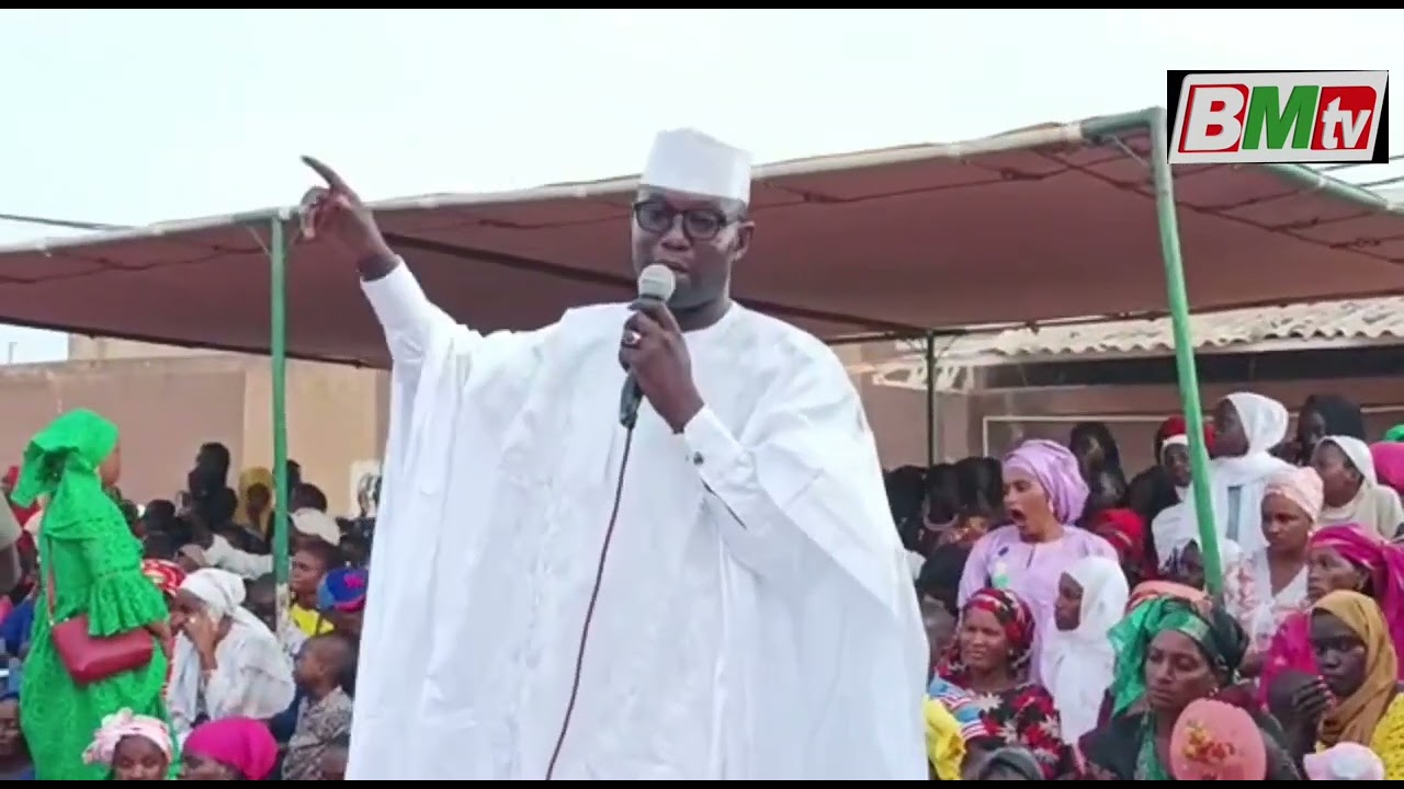 Actions avec le Professeur DAOUDA N'DIAYE: Distribution de kits scolaires aux élèves !!!