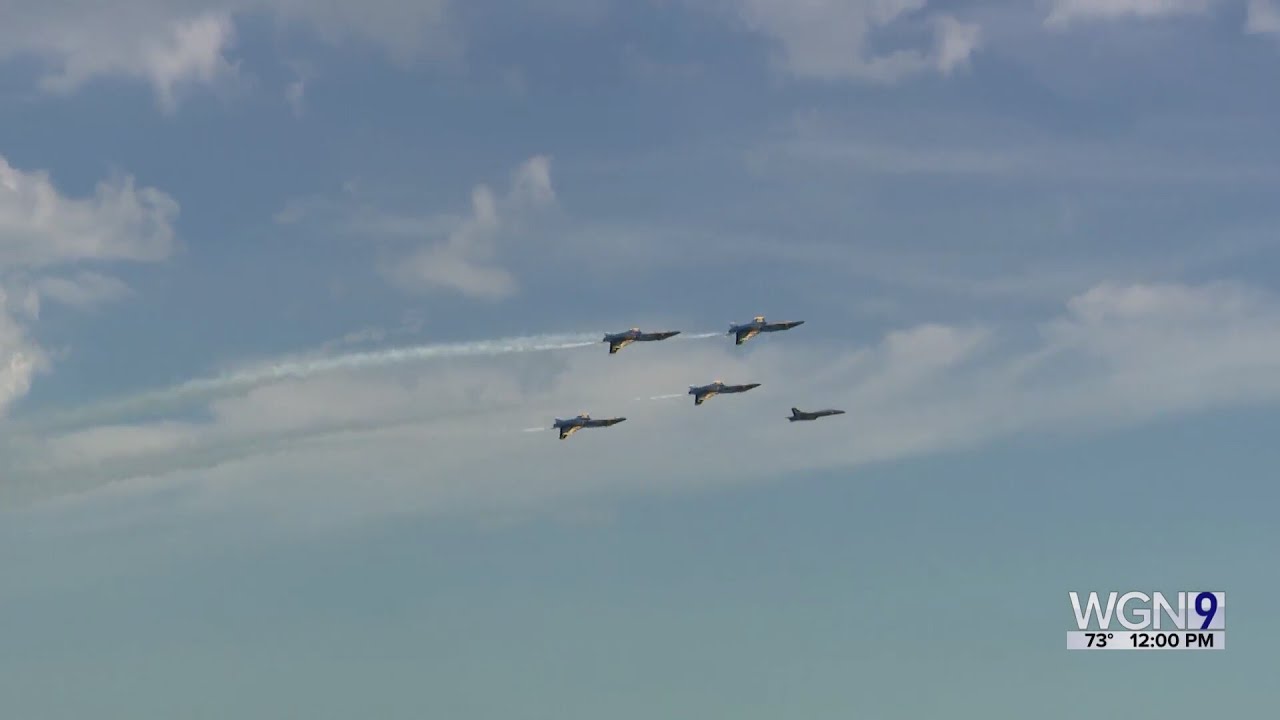 Chicago Air and Water Show 2023 kicks off over Lake Michigan