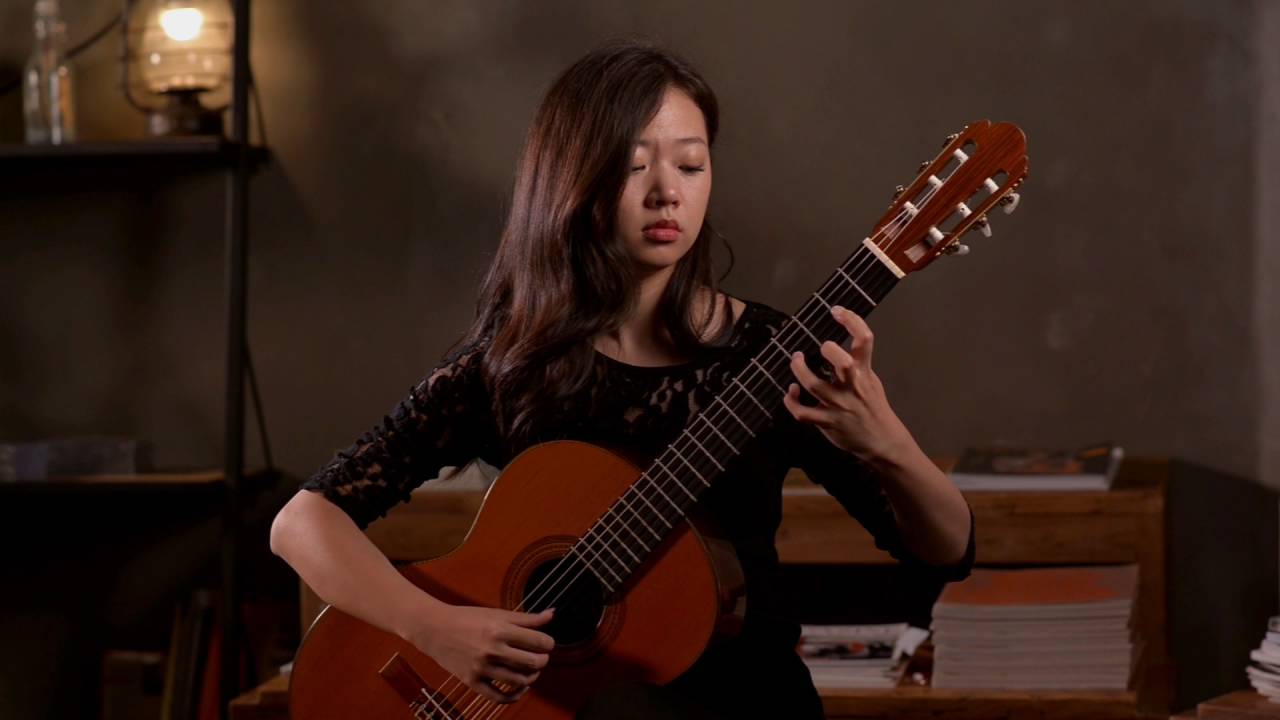 孙绚绚演奏咖啡组曲之一摩卡小夜曲（Moka Serenade by S.Iannarelli，Xuanxuan Sun guitar)