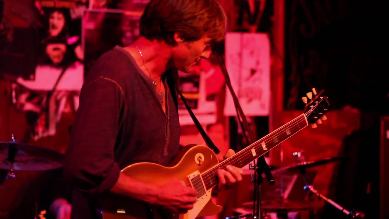 Allen Hinds Gold Top Solo