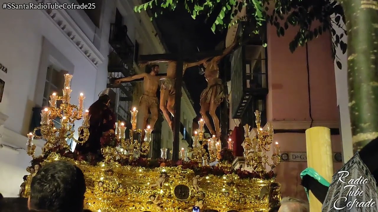 El Santísimo Cristo de la Conversión del Buen Ladrón en la revirá a calle Zaragoza, Sevilla 2025.