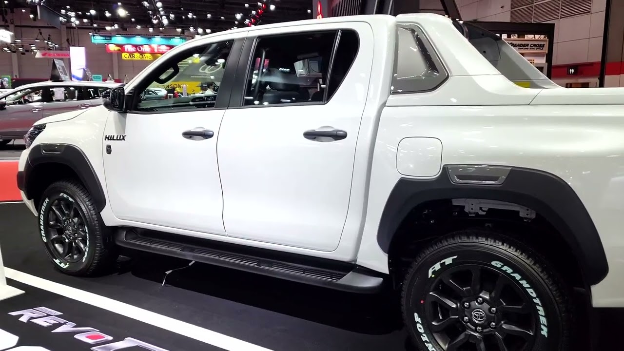 Toyota HILUX REVO Double Cab 4x4 2.8 Rocco AT