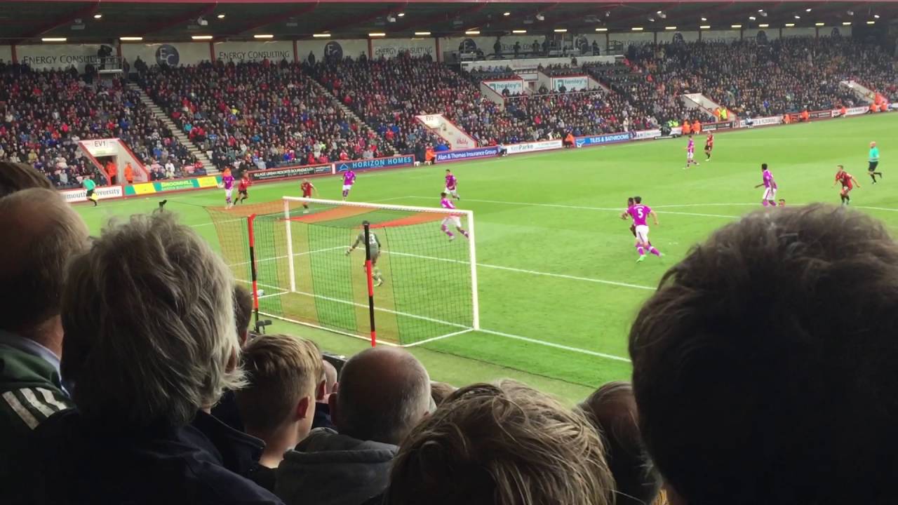 Junior Stanislas goal vs hull city 4-1