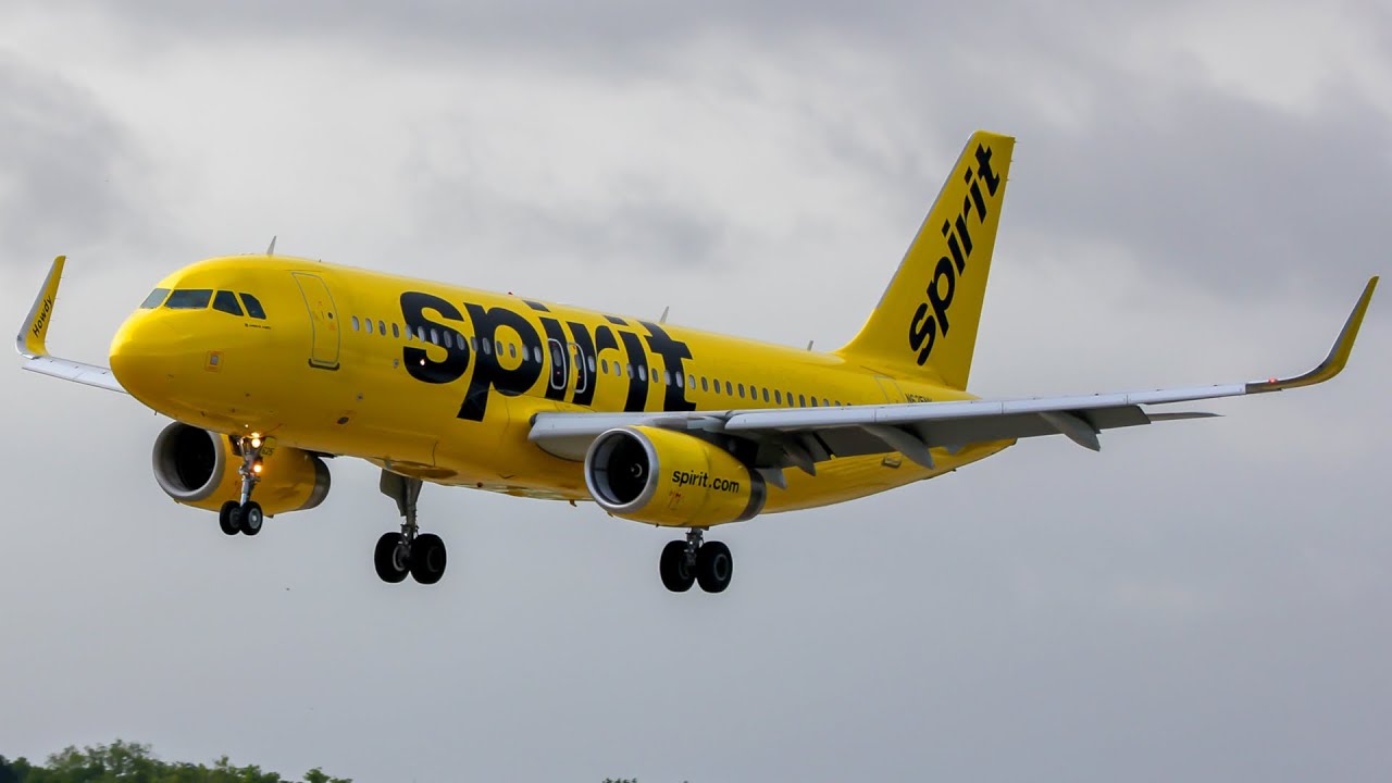 LOUD Takeoffs and Landings at Cleveland Hopkins | Planespotting