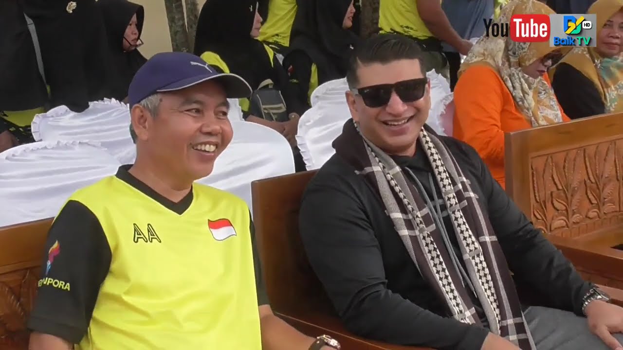 Ashraff Abu membuka Fun Run 2025 SMPN 1 SRAGI