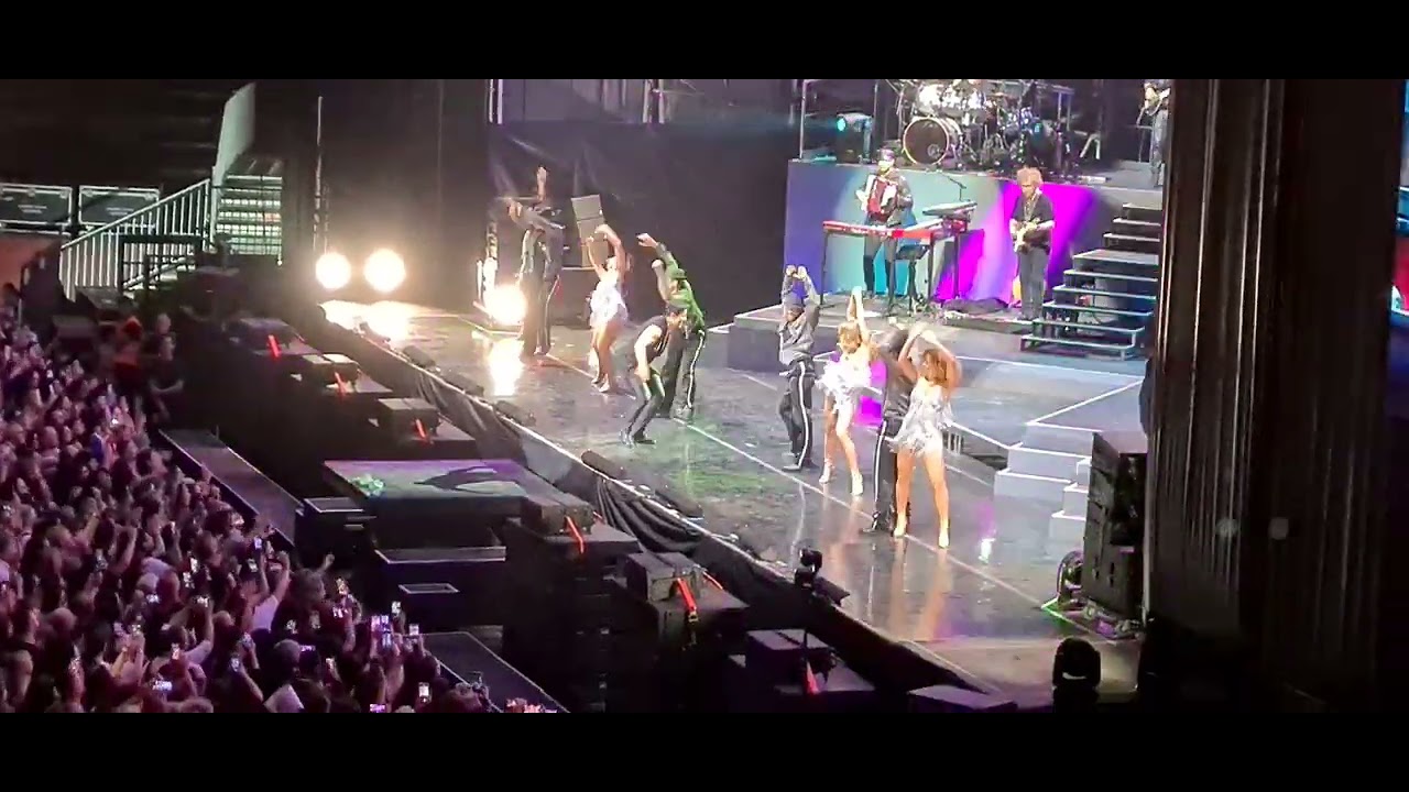 Chayanne Valencia 22/05/2025. Palo Bonito + Este Ritmo Se Baila Así