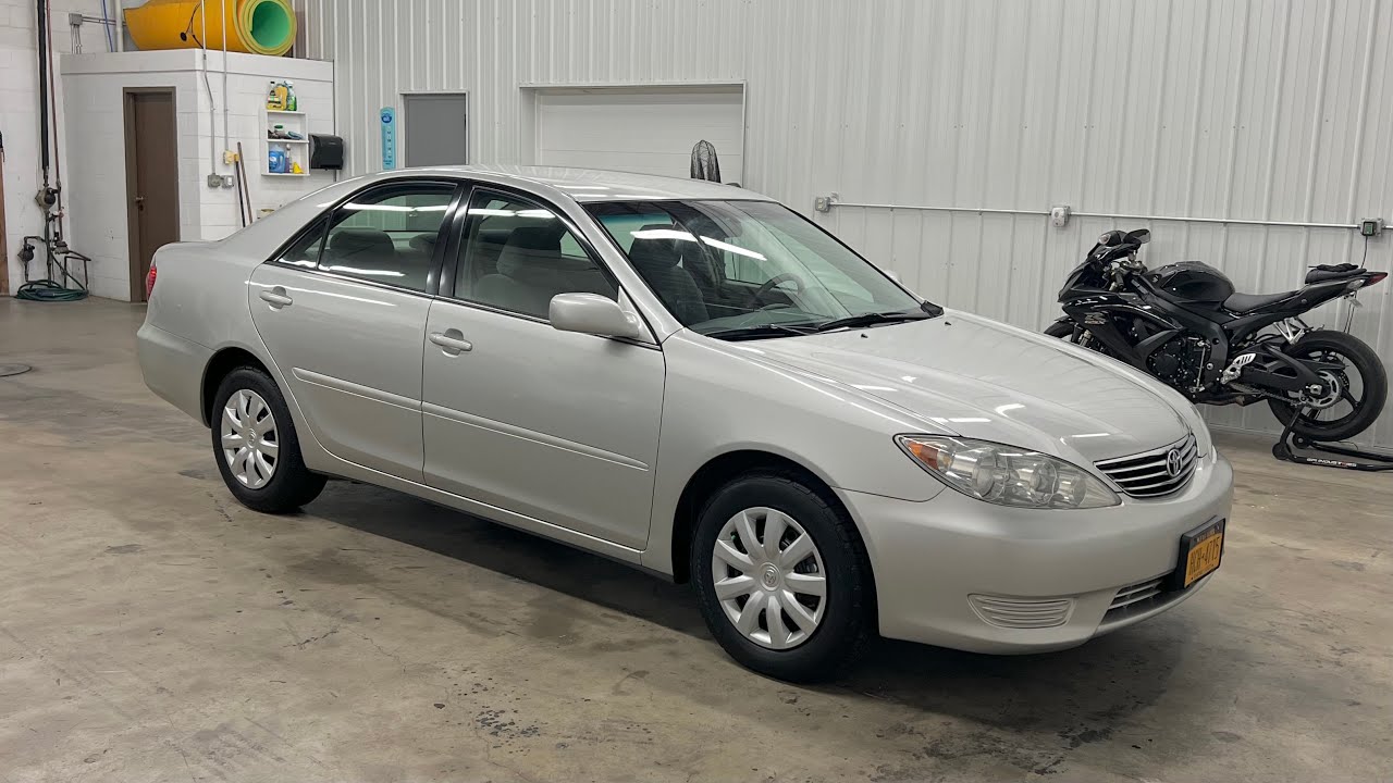 (41K Miles!) 2006 Toyota Camry LE (Tour and Test Drive) Beautiful Camry!!!