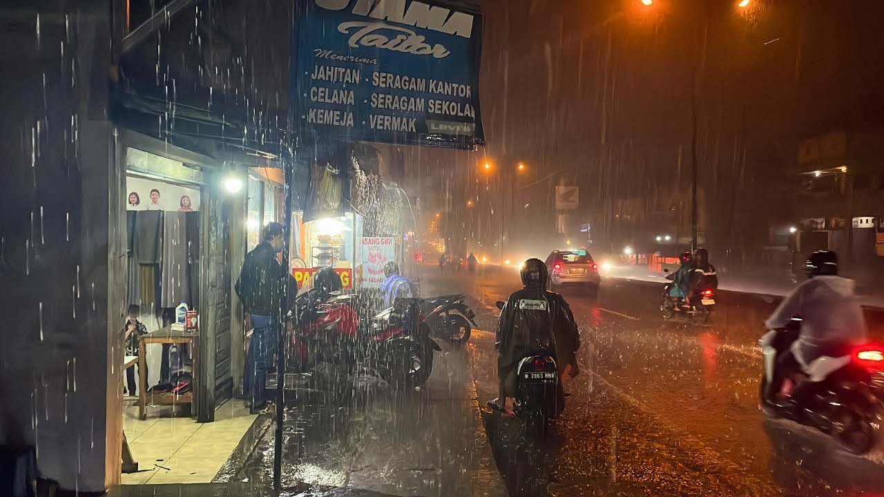 Walking in the Rain Indonesia : Rainy Day and Night - Heavy Rain in Suburban