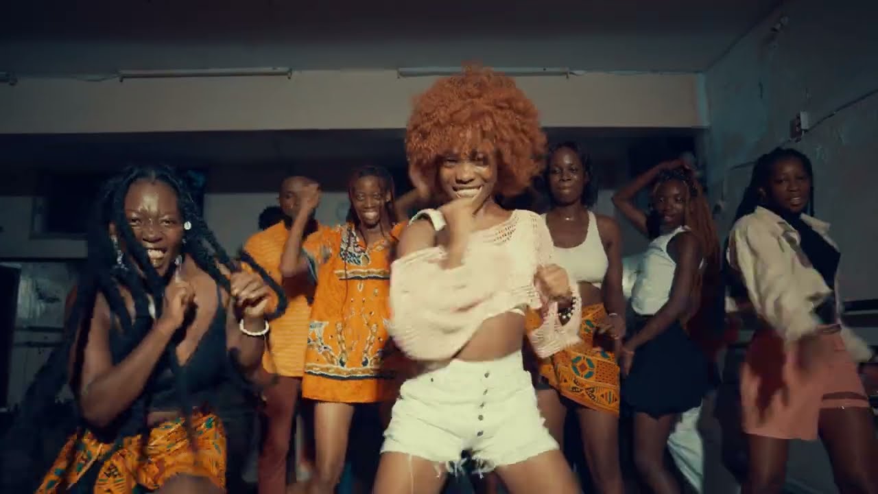 Dogo du Togo & The  Alagaa Beat Band - Avoud&eacute; (Official Video)