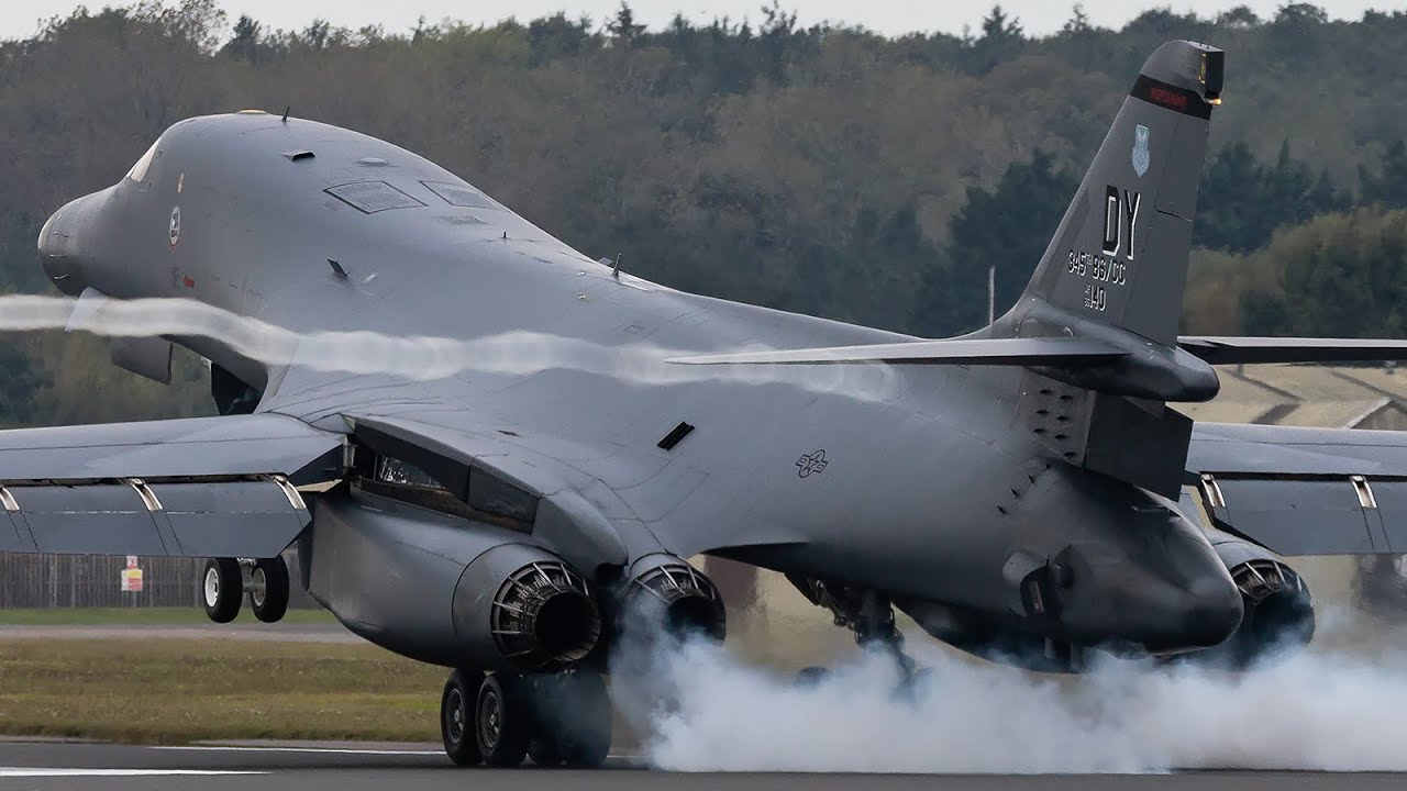 B-1B & U-2 at RAF Fairford