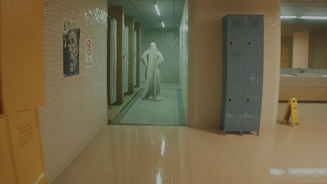 This Game Looks Soooo Real!!!