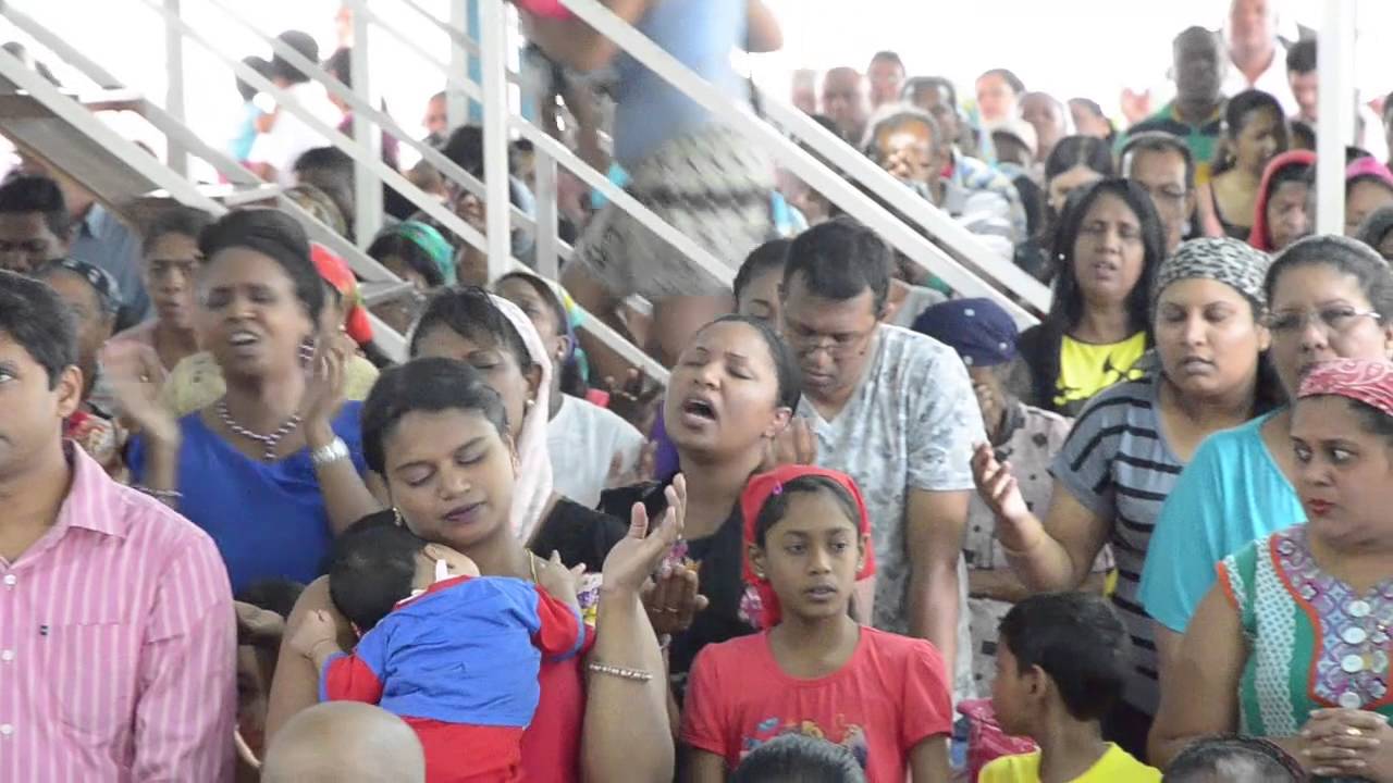 Réunion D`Évangélisation Et Des Miracles Du 11 Nov. 2015 Partie 1
