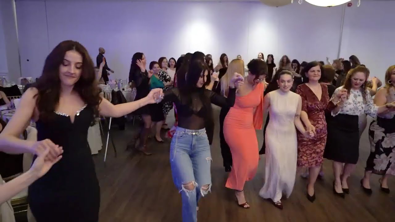 Mbi 350 bashkatdhetare festojnë 8 Marsin në Mississauga me Albanian Events in Canada by Ema Ismaili