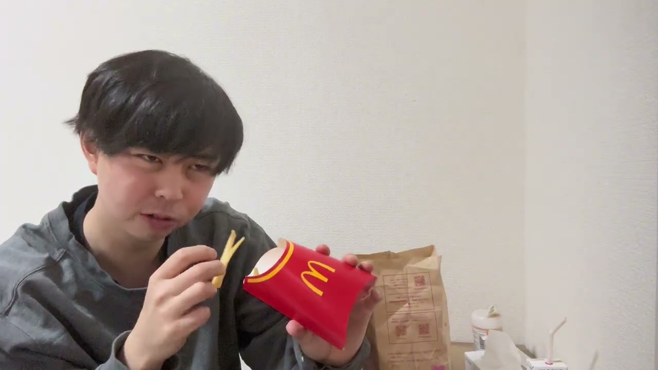夜にマック食べながら人生について語る社会人