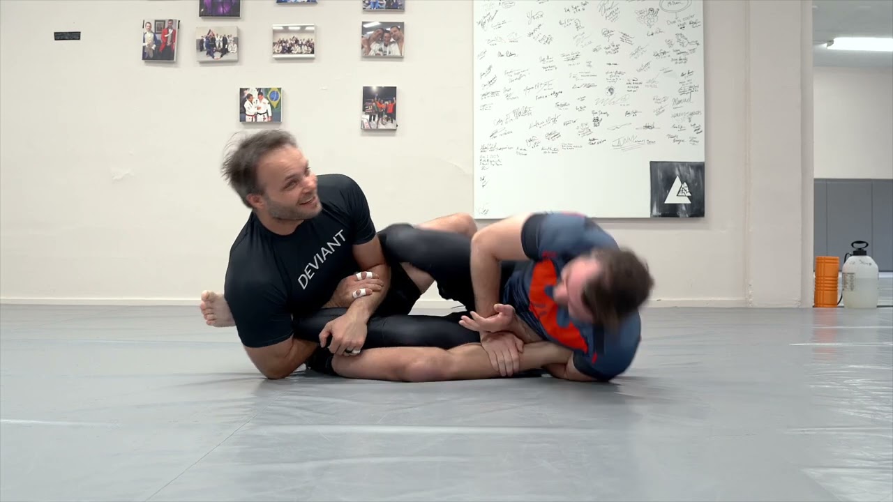 Finishing the straight ankle lock belly down (and using it as a counter)