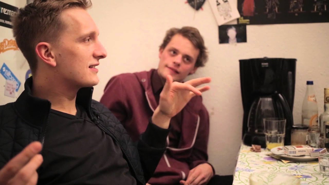 Zehn Kurze/Fragen mit KRAFTKLUB