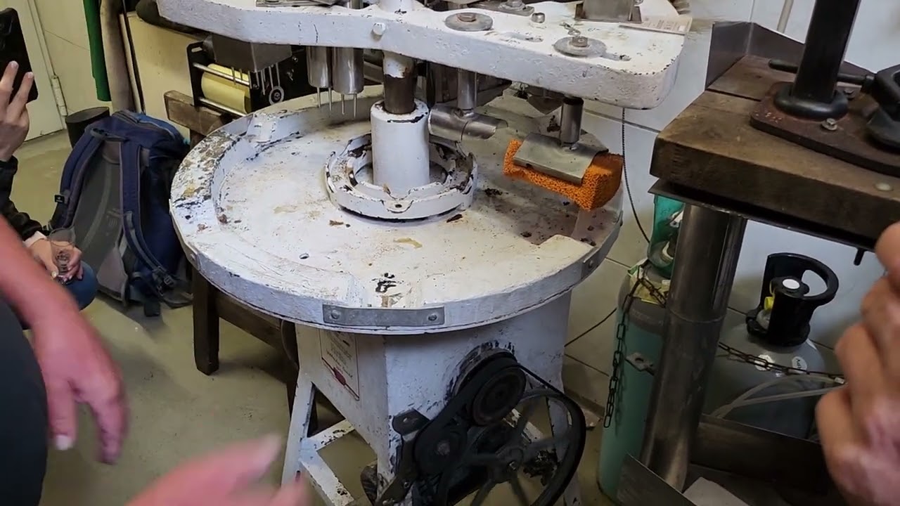 Alte Flaschenetikettiermaschine von Krones
