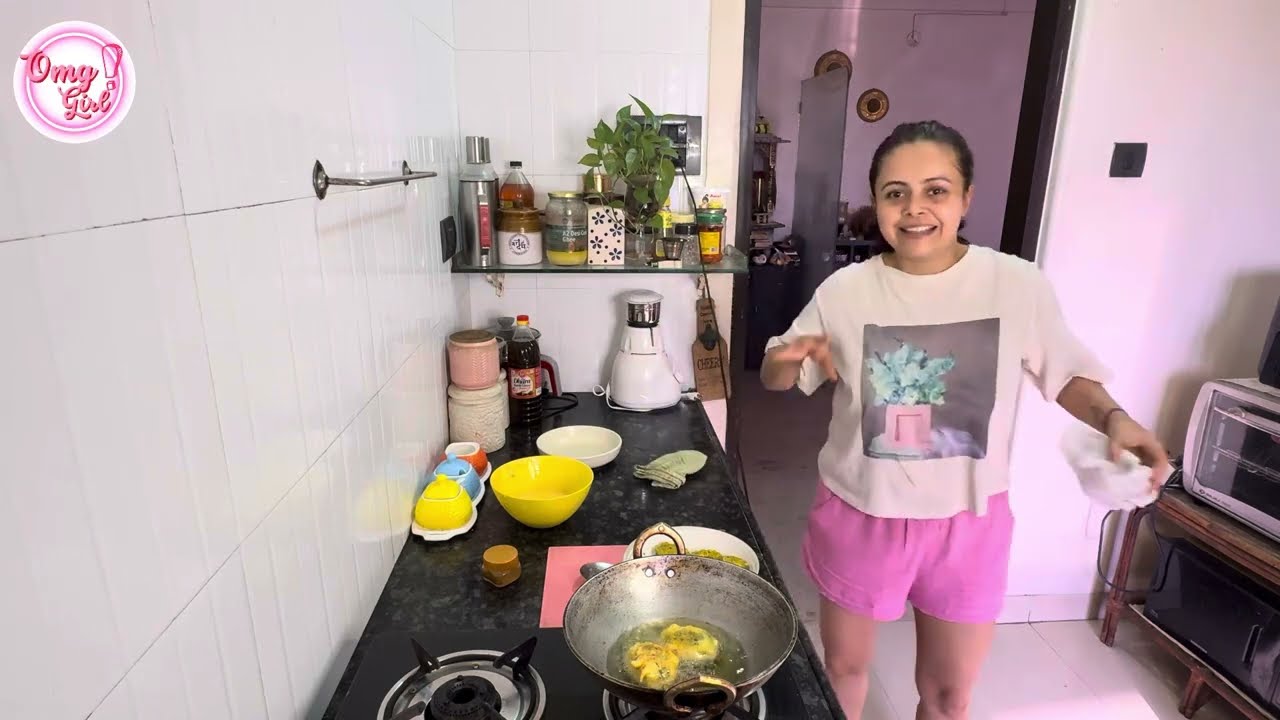 BHAAT KARELA / KAKRUL RECIPE | VEG DISH | GIFT FROM GUWAHATI | Devoleena | Vlog | DevoShaan
